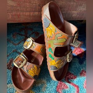 Birkenstock Arizona Big Buckle CUSTOM one of a kind! 40/9 Worn once- Stunning!